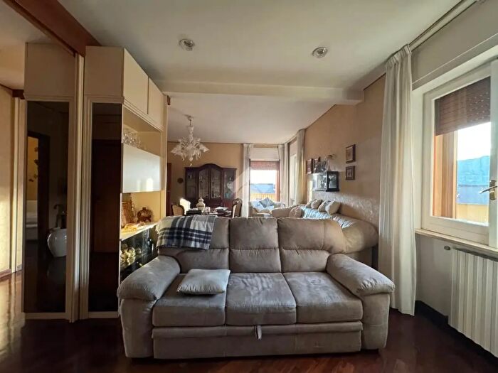 Appartamento con 5 locali in vendita in Viale dei Normanni, Salerno