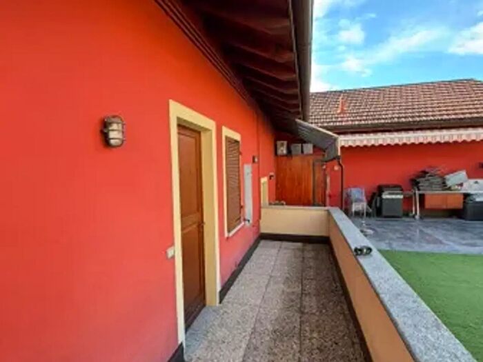 Appartamento trilocale in vendita in San Bernardino Verbano