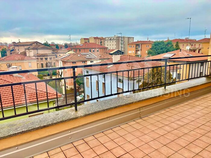 Appartamento trilocale in vendita in Via Giuseppe Micheli, Parma