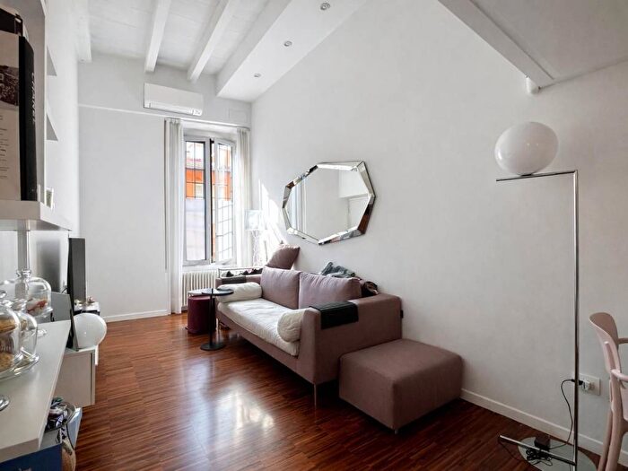 Appartamento bilocale in affitto in Via Pietro Custodi, Corso San Gottardo, Milano