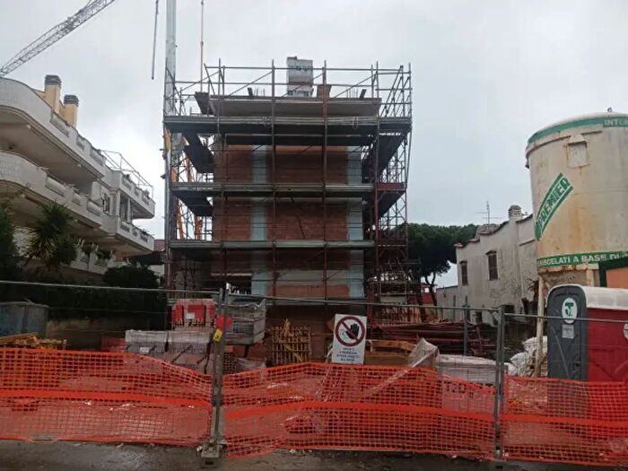 Appartamento trilocale in vendita in Via delle Colonie, Santa Marinella