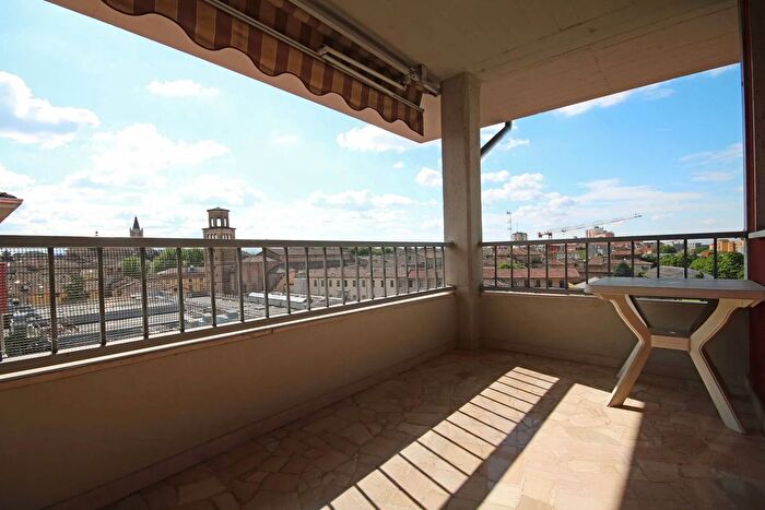 Appartamento quadrilocale in vendita in Via Emilio Casa, Parma