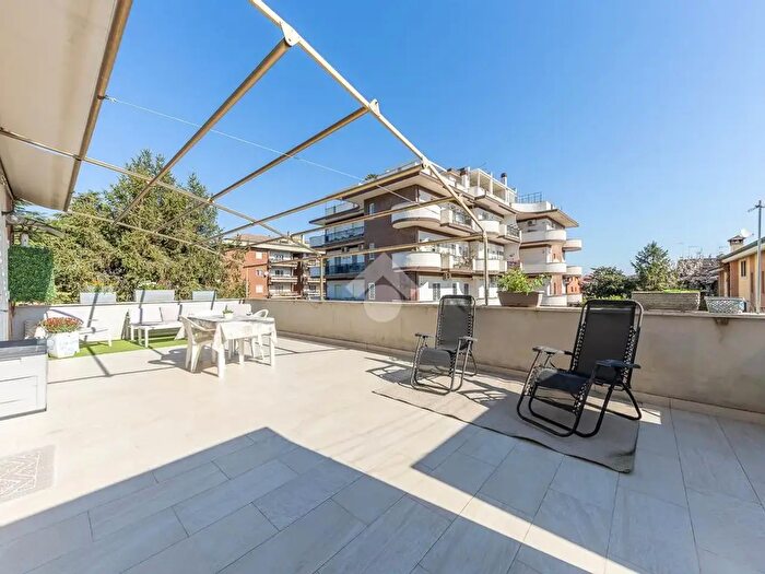 Appartamento trilocale in vendita in Via del Casale Agostinelli, Roma