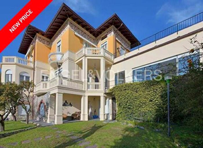 Appartamento con 6 locali in vendita in Via Aurelia Ponente a, Rapallo