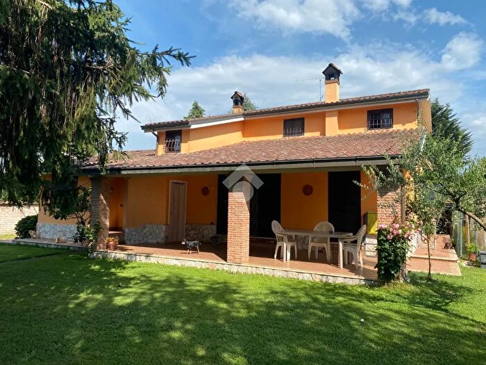 Casa con 5 locali in vendita in Via degli Olmi, Palestrina