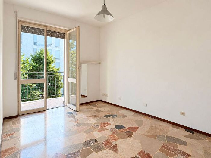 Appartamento bilocale in vendita in Via Giuseppe Candiani, Dergano, Milano