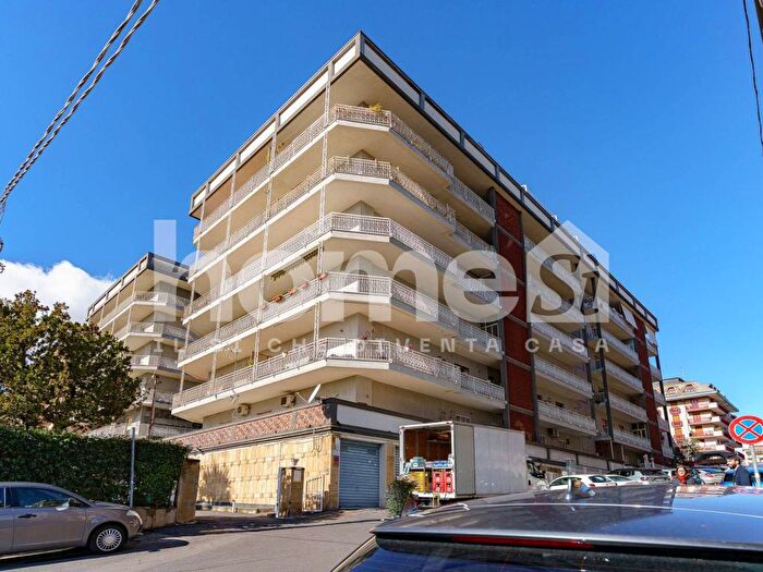 Appartamento con 6 locali in affitto in Via Monti Iblei Canalicchio CT Italia, Canalicchio Tivoli, Tremestieri Etneo
