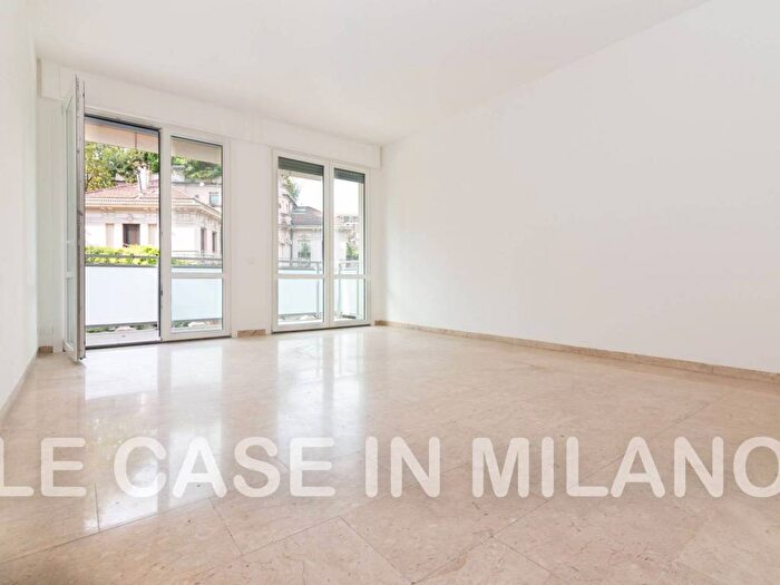 Appartamento trilocale in affitto in Via Monferrato, Washington, Milano