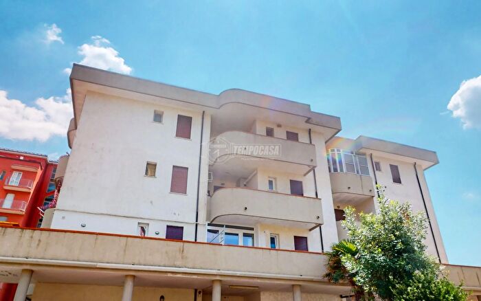 Appartamento trilocale in vendita in Via Monte Grappa, Comacchio