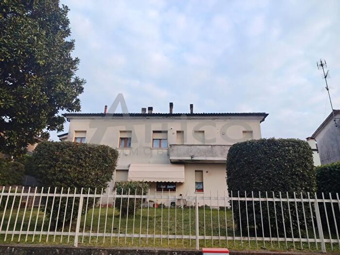 Appartamento quadrilocale in vendita in Via Carlo Forlanini Ro, Rovigo