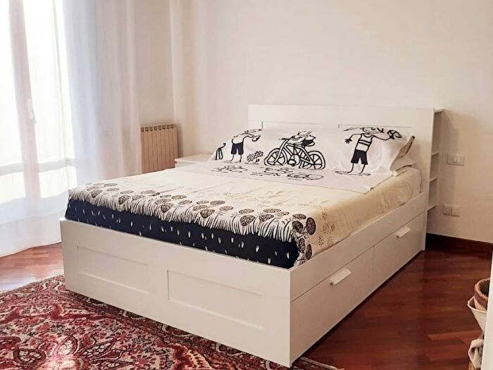 Casa quadrilocale in affitto in Via Raffaello Sernesi, Isolotto Talenti, Firenze