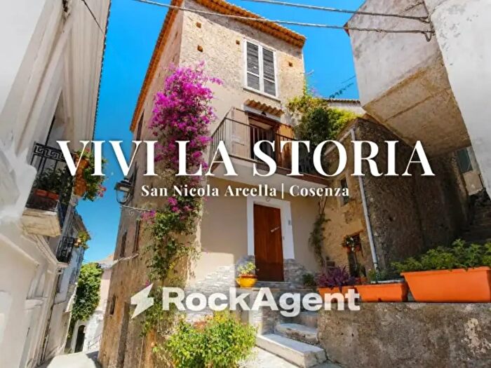 Appartamento quadrilocale in vendita in Via Amedeo Barletta, San Nicola Arcella