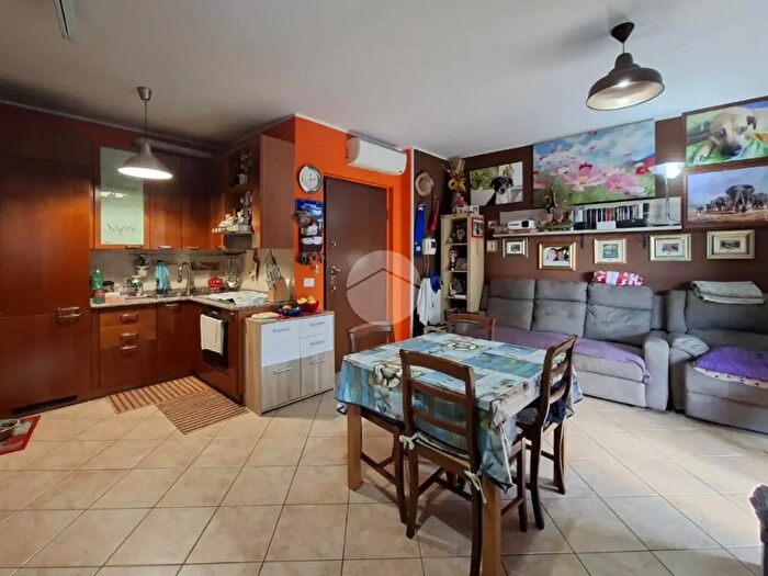 Appartamento bilocale in vendita in Via Milano, Vittuone