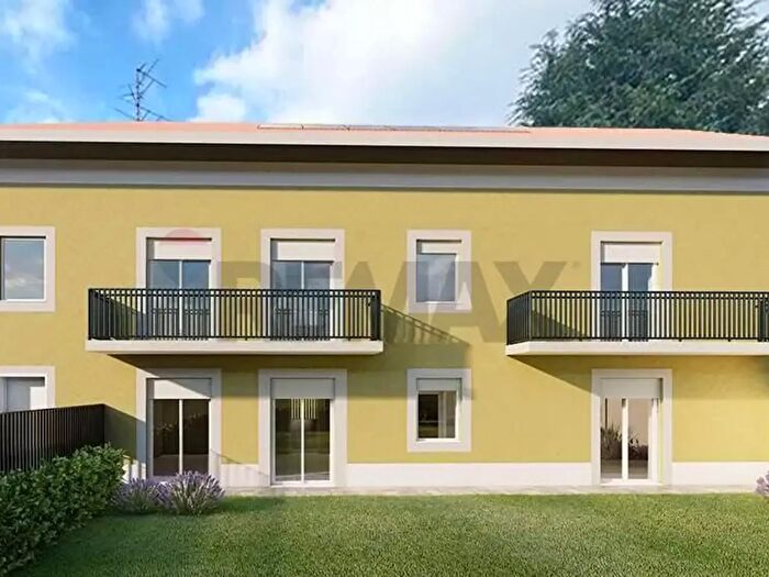 Appartamento trilocale in vendita in Via Verdi, Samarate