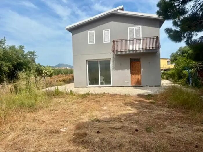 Casa quadrilocale in vendita in Strada Vicinale Cavallaro a, Casteldaccia