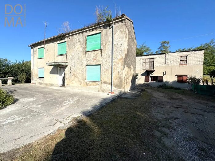 Casa con 10 locali in vendita in Porto Viro
