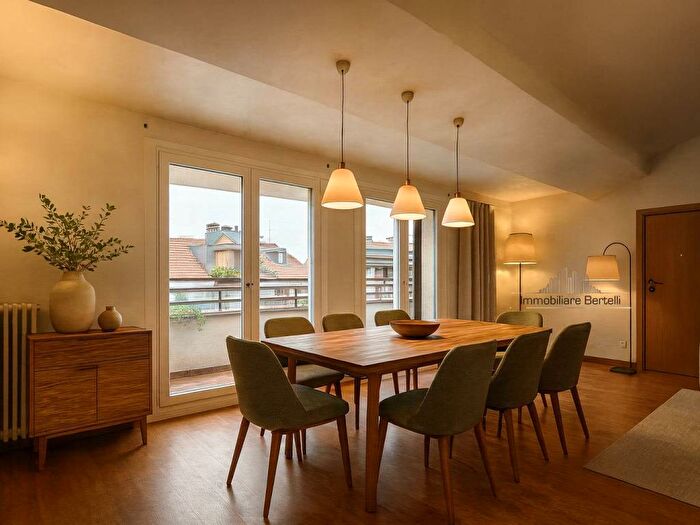 Casa con 6 locali in affitto in Corso Marzo, Plebisciti Susa, Milano