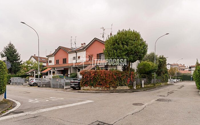 Casa con 5 locali in vendita in Via Ferdinando Innocenti, Segrate