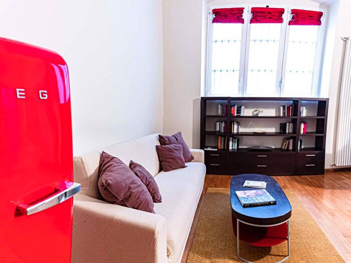 Appartamento bilocale in affitto in Via Tortona, Solari, Milano