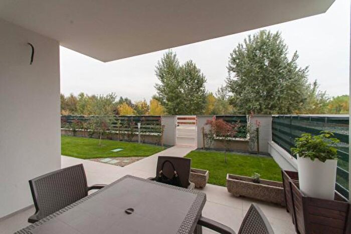 Appartamento con 5 locali in vendita in Via Giovanni Pascoli, Soliera