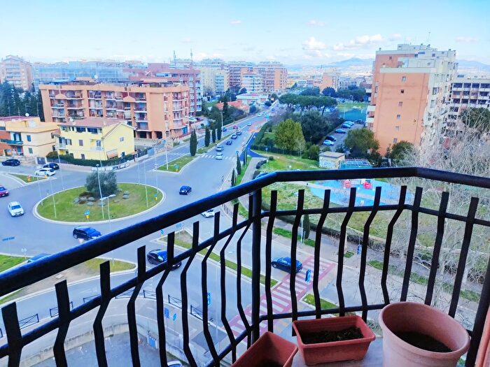 Appartamento bilocale in vendita in Via Fratelli Bandiera, Pomezia