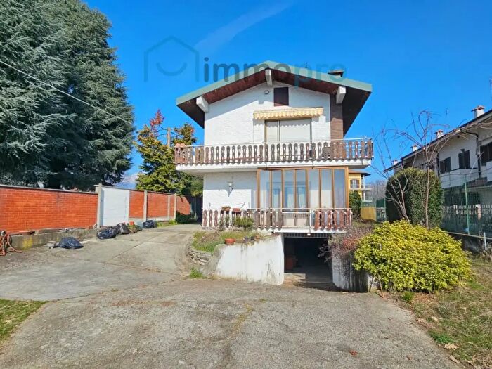 Casa con 6 locali in vendita in Via Oglianico Nr, Rivarolo Canavese