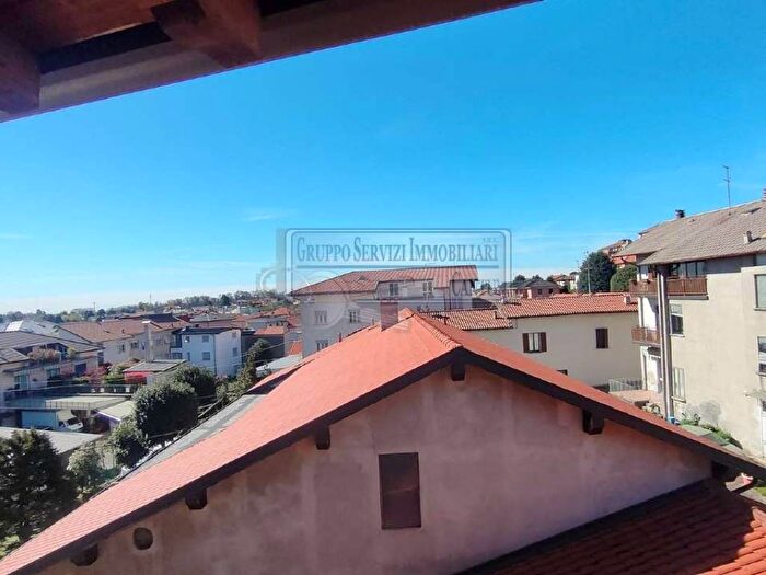 Appartamento bilocale in affitto in via Angelo Longoni snc, Semicentro, Cantù