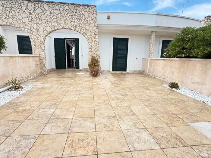 Casa trilocale in vendita in Via Pozzuoli, Taviano