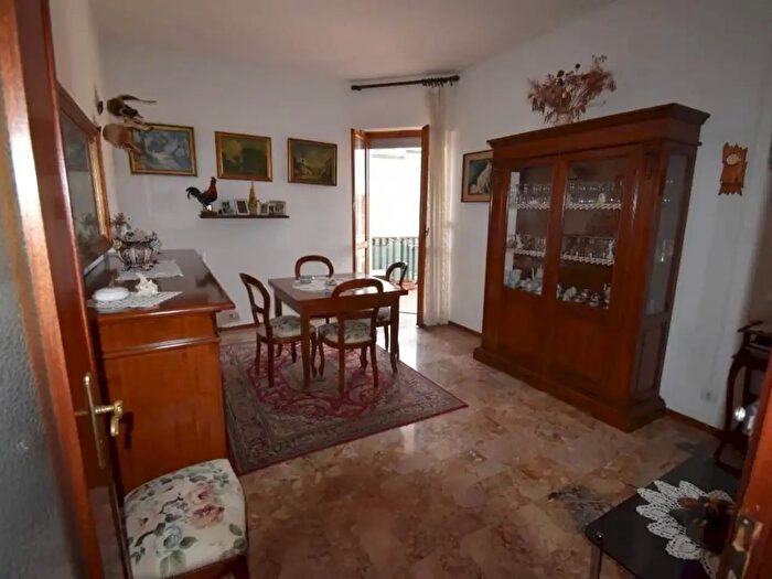 Appartamento trilocale in vendita in Strada Pasquana, Costigliole DAsti