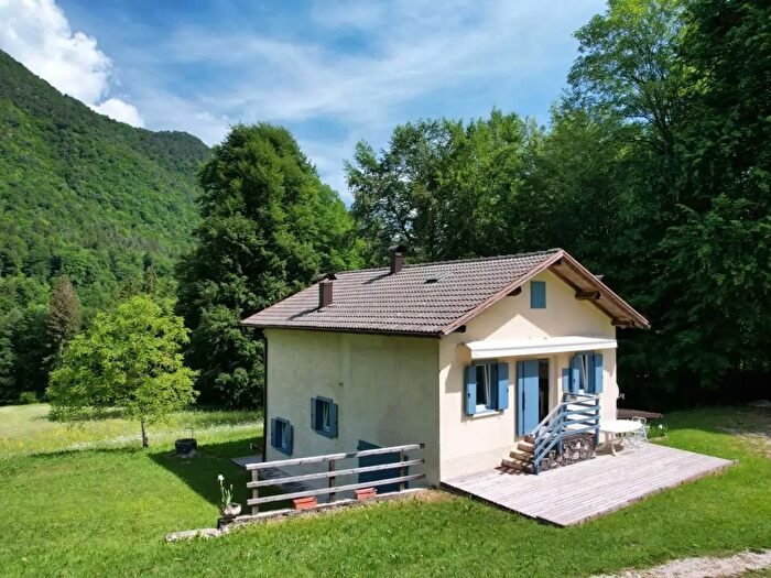 Casa con 8 locali in vendita in Localita' Dosso, Borgo Valsugana