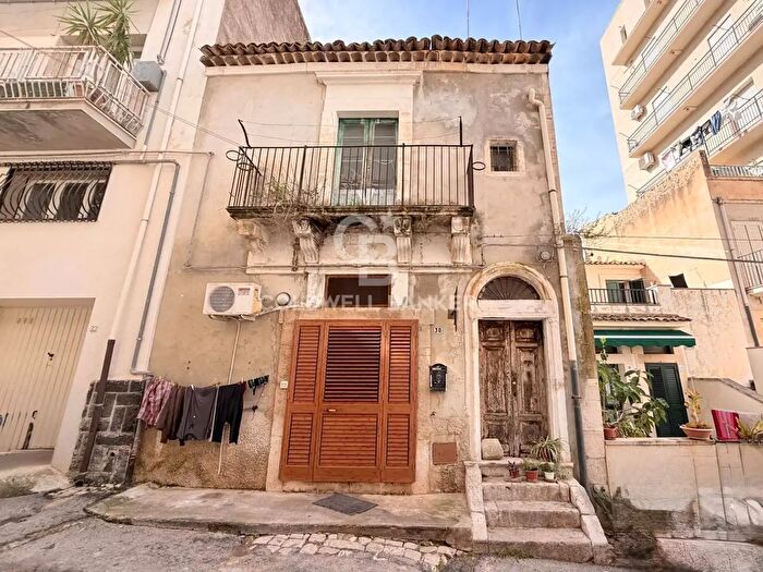 Casa quadrilocale in vendita in Via Goldoni, Scicli