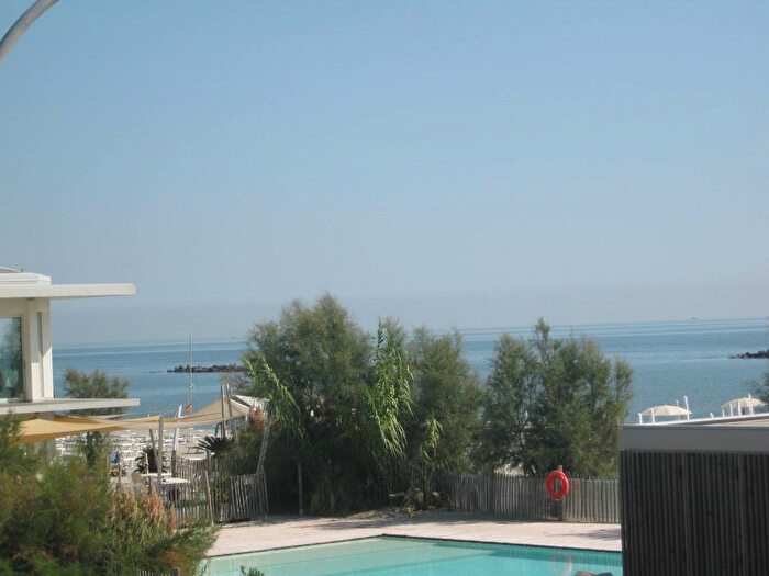 Appartamento trilocale in affitto in Via Asiago, Lido degli Scacchi Lido di Pomposa, Comacchio