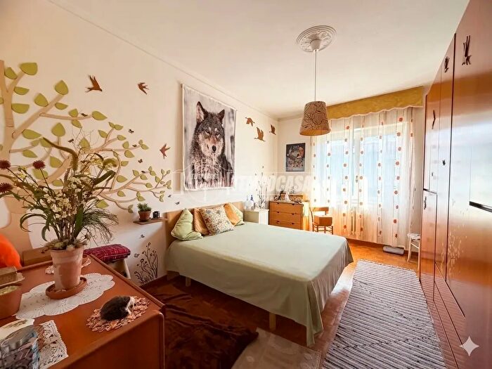 Appartamento trilocale in vendita in Via Castelli Fiorenza, Rho
