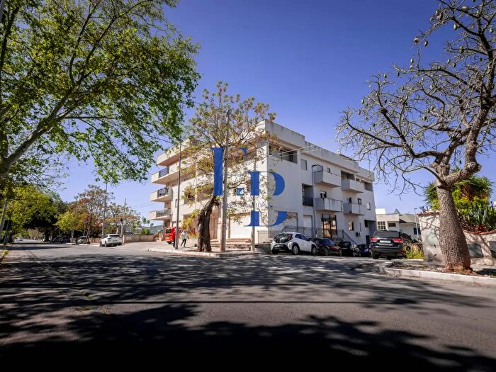 Appartamento con 5 locali in vendita in Via Amalfi, Bagheria