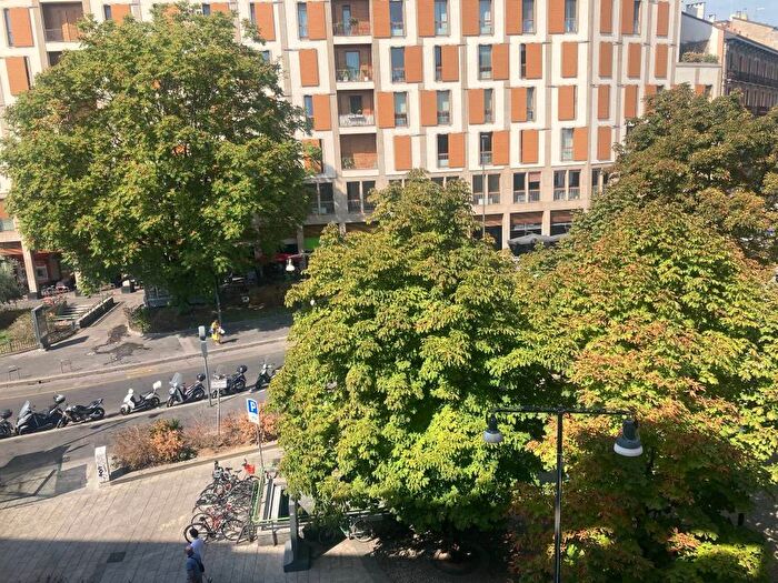 Appartamento trilocale in affitto in Largo La Foppa, Moscova, Milano
