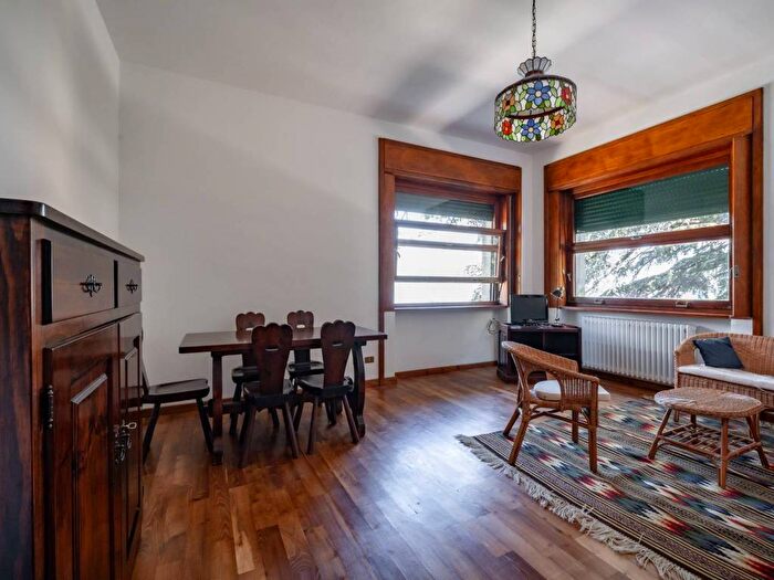 Appartamento bilocale in affitto in Via Statale, Centro, Mandello del Lario