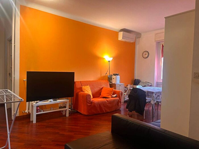 Appartamento trilocale in affitto in Via Lomellina, Argonne Corsica, Milano