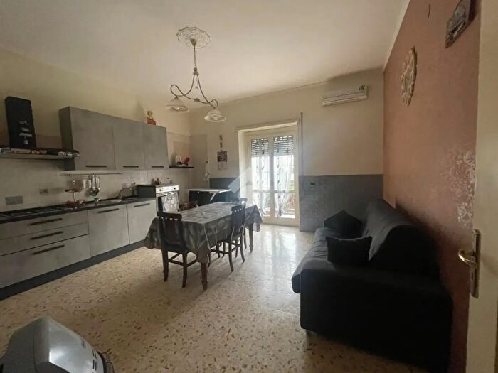 Appartamento trilocale in vendita in Strada Provinciale Mugnano Melito, Mugnano Di Napoli