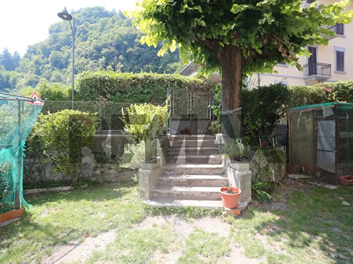 Appartamento quadrilocale in vendita in Via Enrico Caffi, San Pellegrino Terme