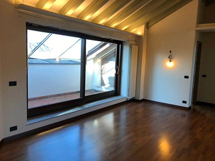 Appartamento quadrilocale in affitto in Cascina Tolcinasco, Pieve Emanuele