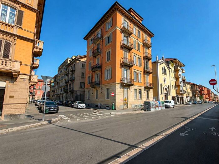 Appartamento trilocale in affitto in Via Giacinto Avet, San Donato, Torino