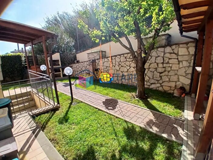 Appartamento quadrilocale in vendita in Rosignano Marittimo