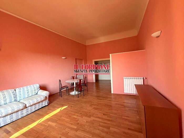 Appartamento bilocale in affitto in Via della Cattedrale, Centro, Pescia