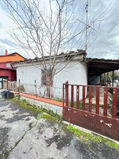 Casa quadrilocale in vendita in Via Tomaso Albinoni, Frosinone