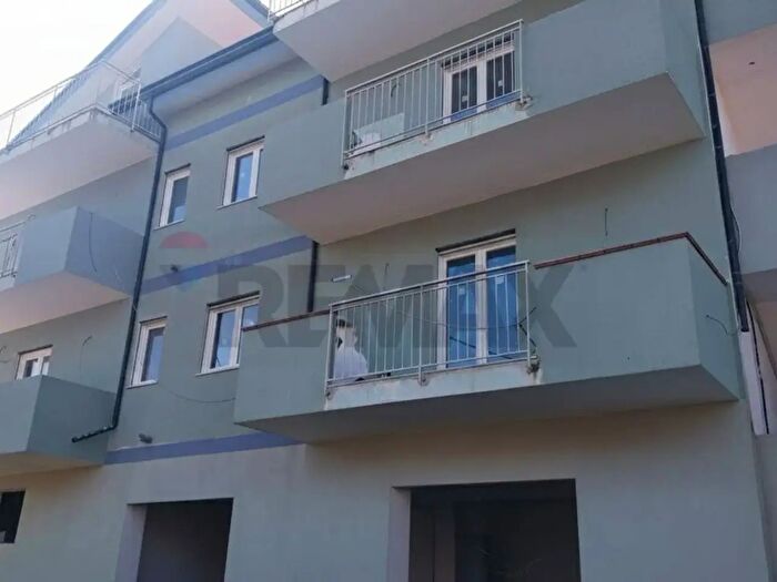 Casa con 7 locali in vendita in Contrada Mangiarelli Snc, Montecorvino Rovella