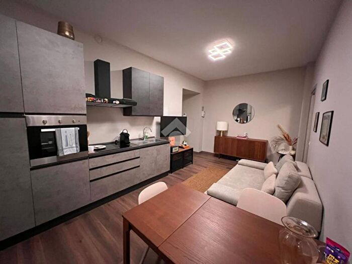 Appartamento bilocale in affitto in Via Cosenza, Martini Insubria, Milano