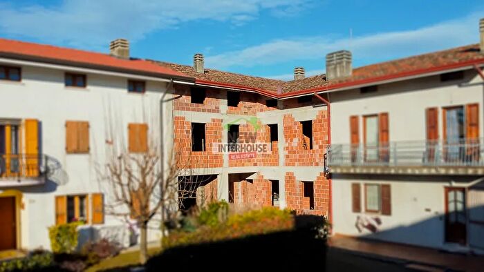 Appartamento con 8 locali in vendita in Via Dante Lestans, Sequals