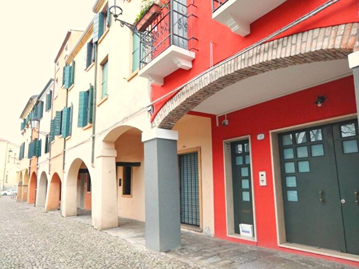 Appartamento monolocale in affitto in Via Savonarola, Savonarola Ponte Molino, Padova