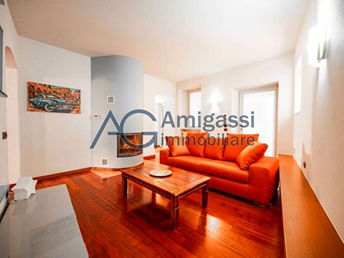Appartamento trilocale in affitto in Via Zambonate, Stazione, Bergamo