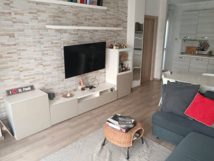 Appartamento bilocale in affitto in Via Giuseppe Ugolini, Via Lecco Via Bergamo, Monza